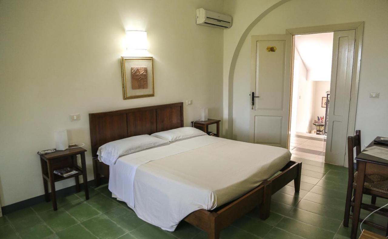 Barone Gr Macri Agriturismo Modi Gerace Kültér fotó